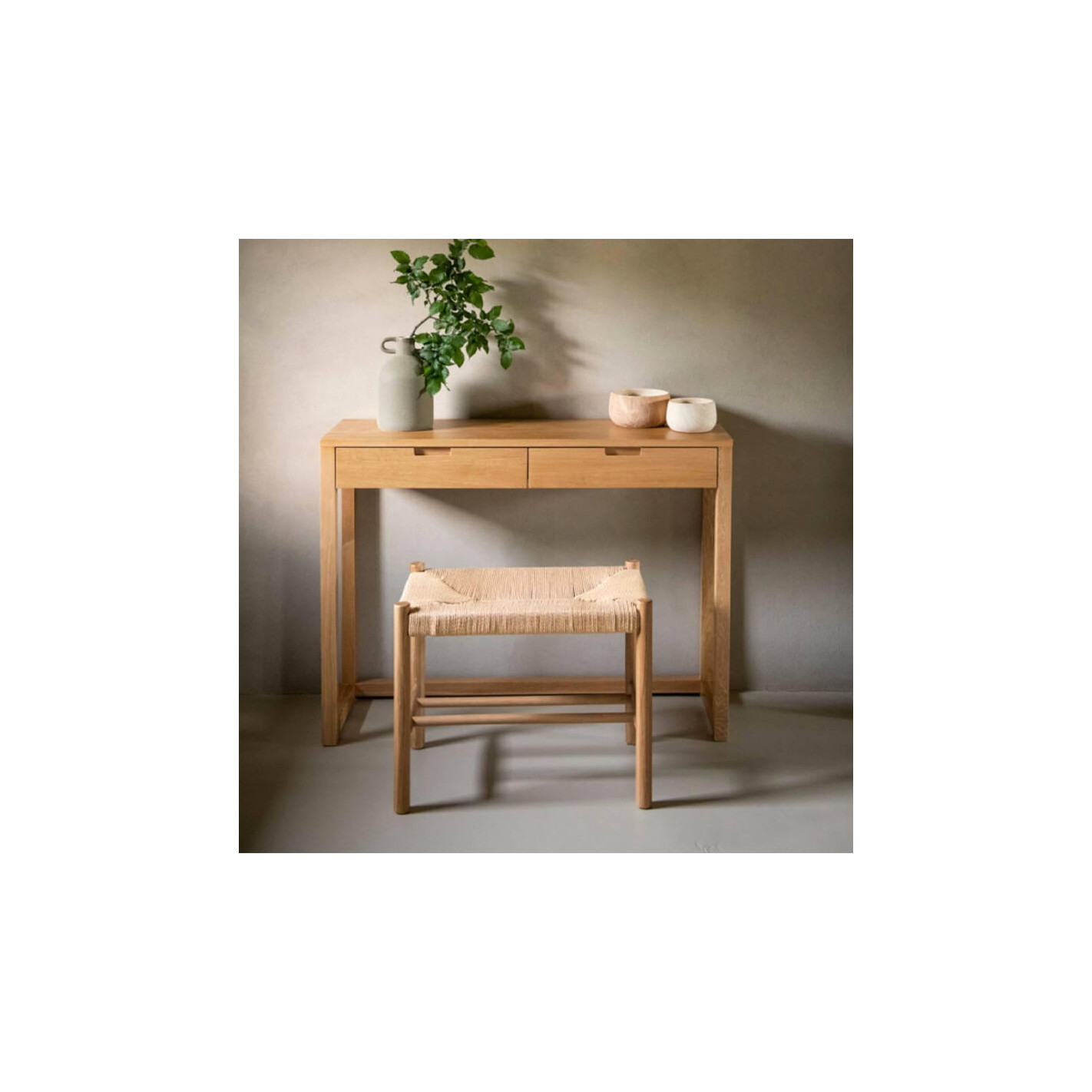 console-table-trends-whats-hot-and-whats-not-2024-uk-edition