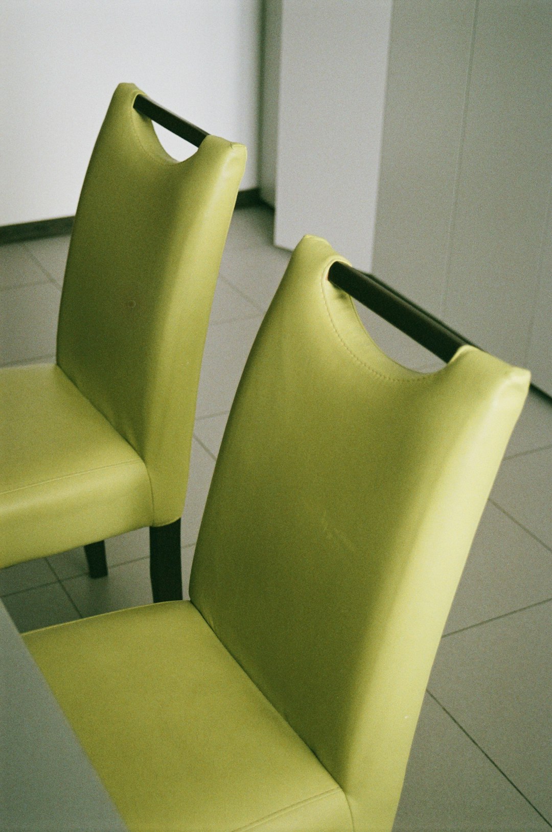 olive-green-bar-stools-style-function-for-your-uk-home
