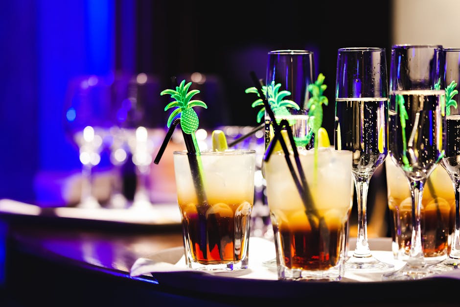 Top 10 Cocktail Glasses UK 2026 — Price Tracked